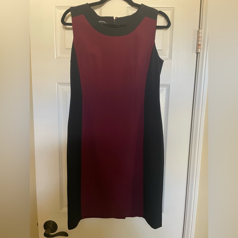 Jones New York Burgundy and Black Midi Dress